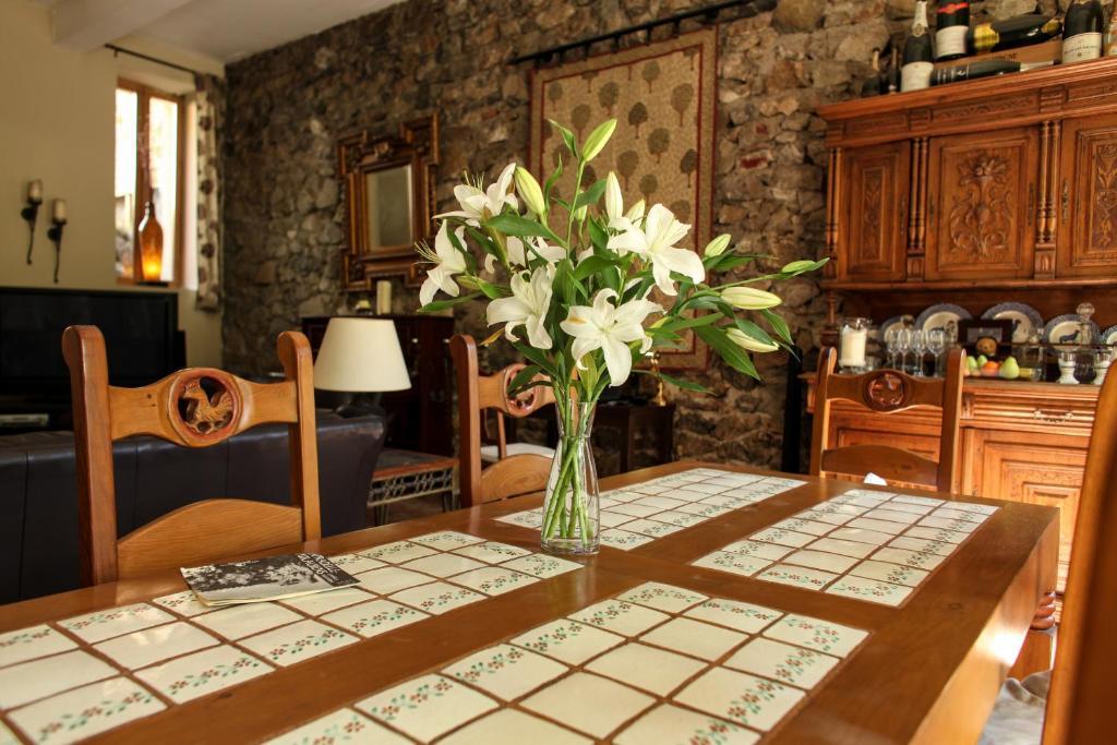 Bed and Breakfast Aux Quatre Saisons Axat Экстерьер фото